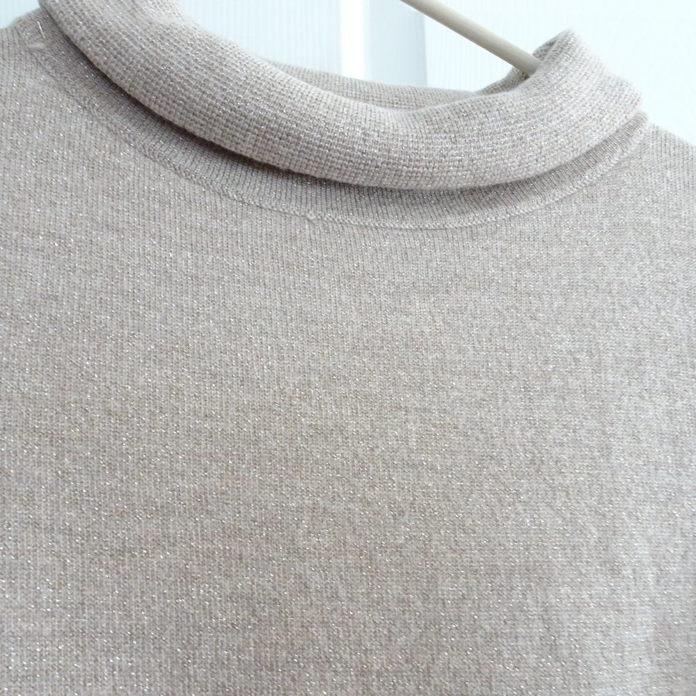 Talbot's Petite Size M Taupe Turtleneck Sweater-Metallic Sheen-Long Sleeve
